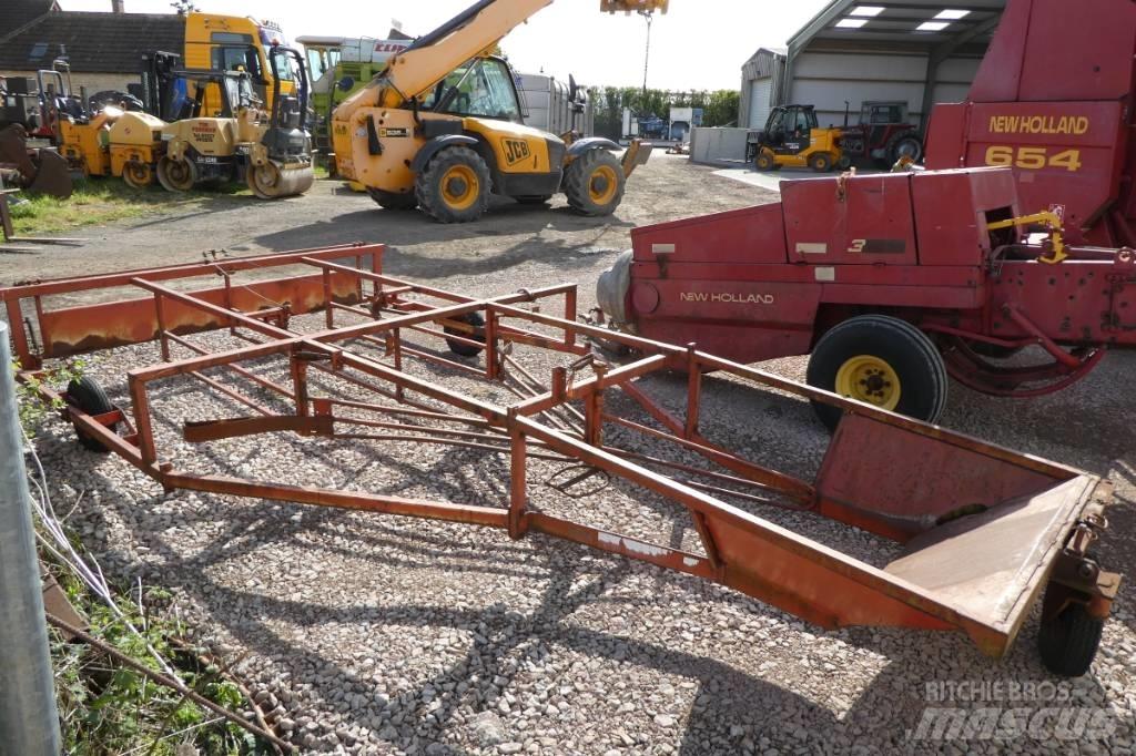 Brown bale sledge Αναμοχλευτήρες