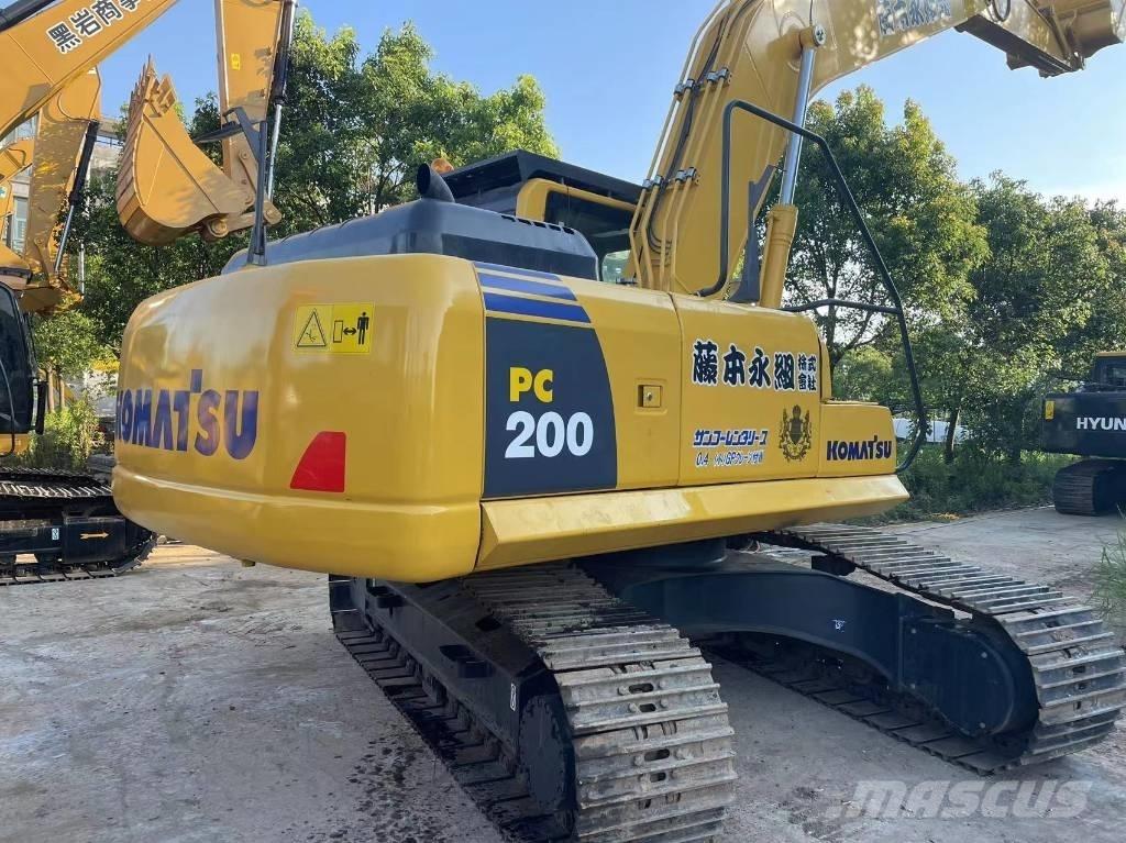 Komatsu PC 200-8 Εκσκαφείς με ερπύστριες
