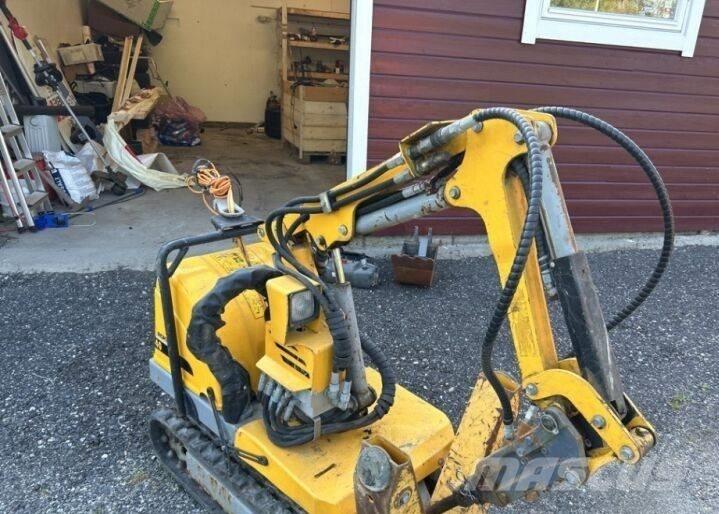 Brokk 40 Εκσκαφείς κατεδαφίσεων