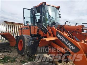 Doosan DL 300-3 Φορτωτές με λάστιχα (Τροχοφόροι)