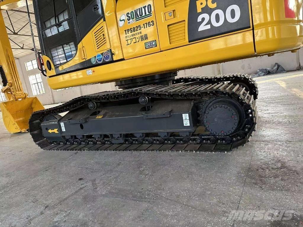 Komatsu PC 200-8 Εκσκαφείς με ερπύστριες
