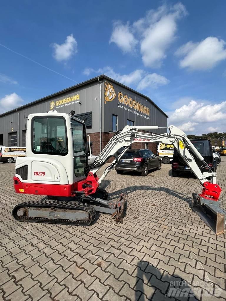 Takeuchi TB 225 Εκσκαφάκι (διαβολάκι) < 7t