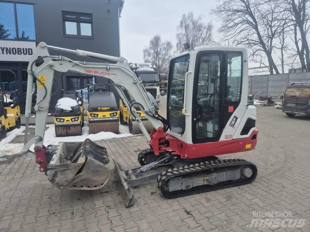 Takeuchi TB 225 Εκσκαφάκι (διαβολάκι) < 7t