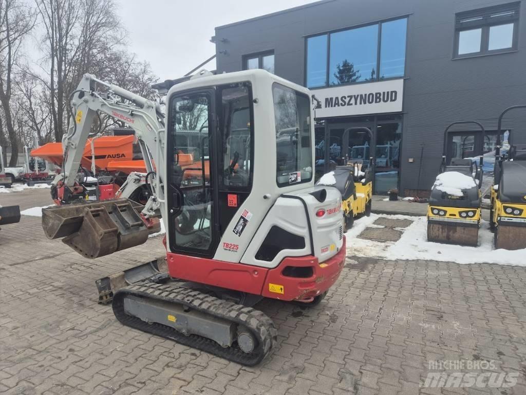 Takeuchi TB 225 Εκσκαφάκι (διαβολάκι) < 7t