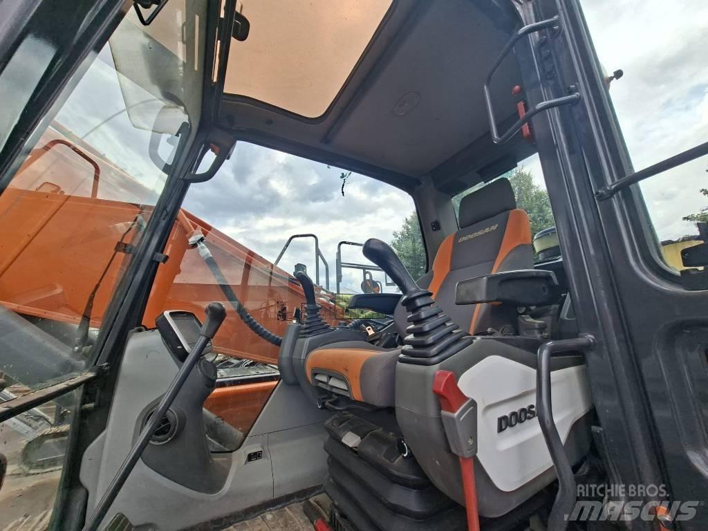 Doosan DX225LC-5 Εκσκαφείς με ερπύστριες