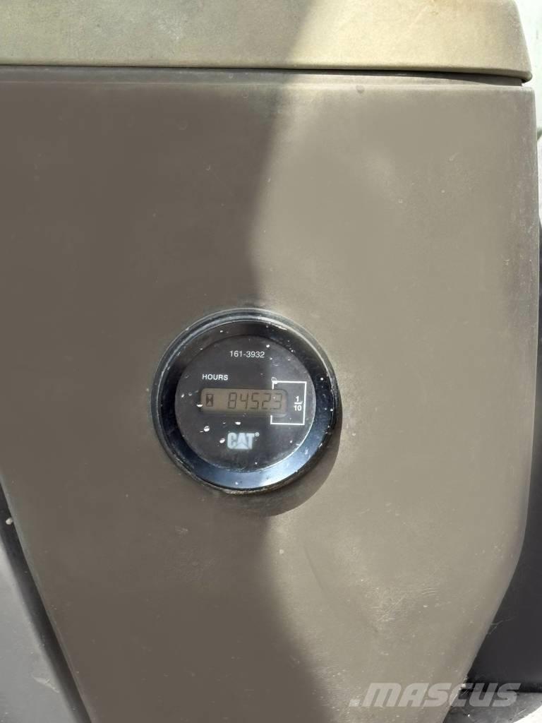 CAT 320 D L Εκσκαφείς με ερπύστριες