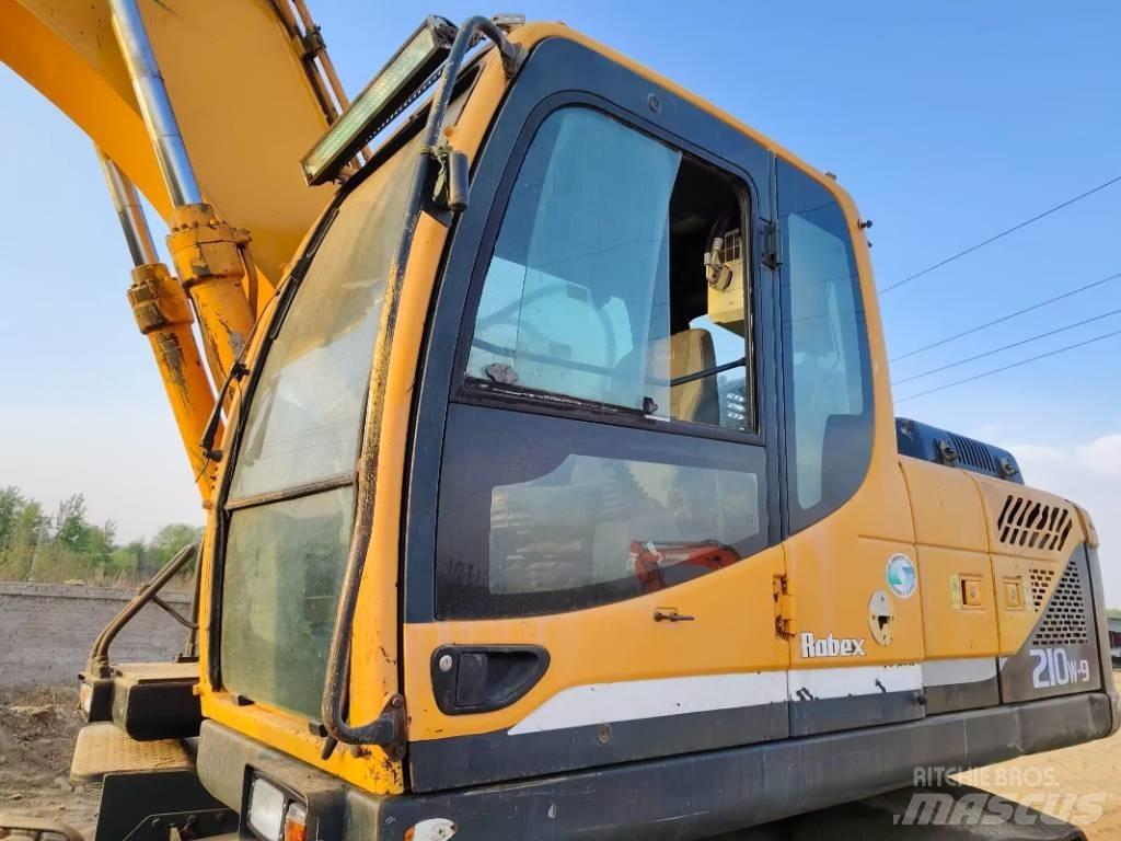 Hyundai R210W-9 Εκσκαφείς με τροχούς - λάστιχα