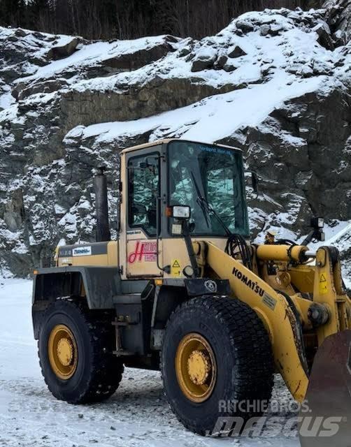 Komatsu WA 270 Φορτωτές με λάστιχα (Τροχοφόροι)