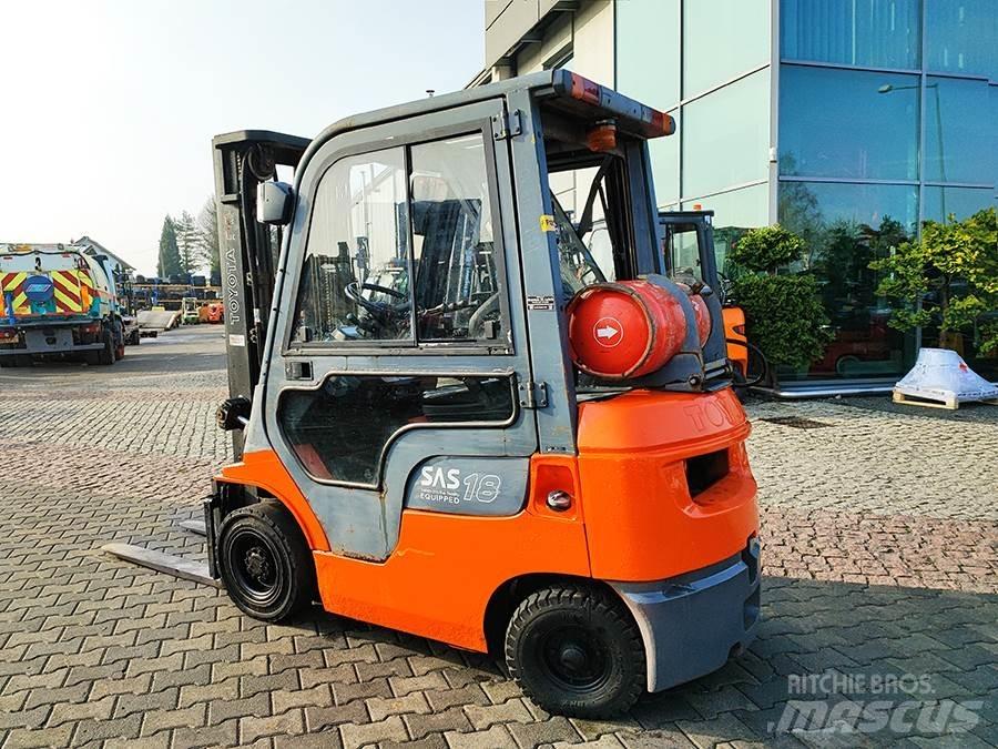 Toyota 42-7FGF18 Περονοφόρα ανυψωτικά κλαρκ με φυσικό αέριο LPG