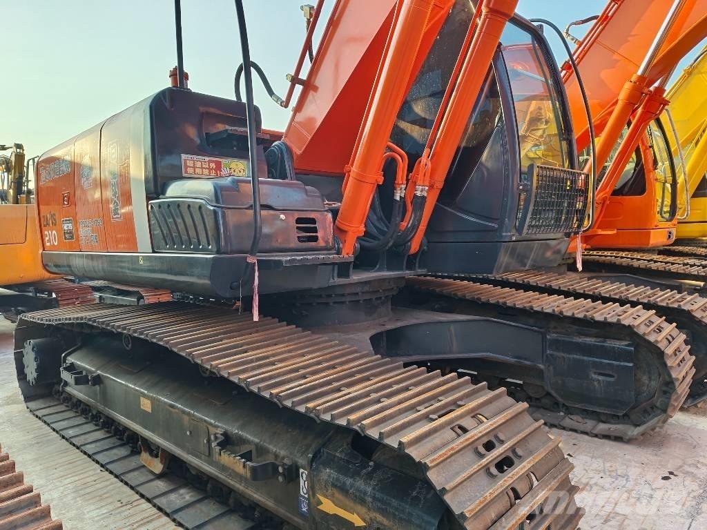 Hitachi ZX 210 Εκσκαφείς με ερπύστριες