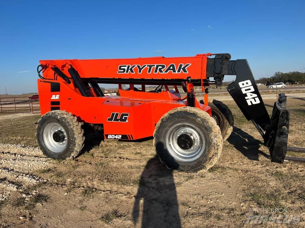 SkyTrak 8042 Τηλεσκοπικοί ανυψωτές