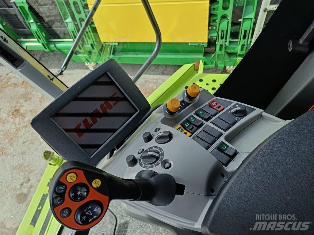 CLAAS Lexion 670 Θεριζοαλωνιστικές μηχανές