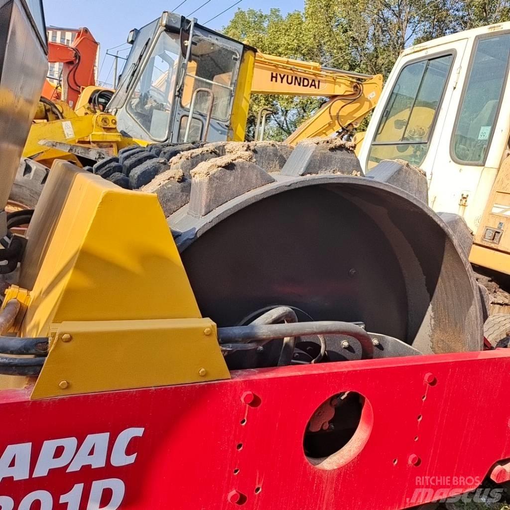 Dynapac CA 301 D Οδοστρωτήρες μονού κυλίνδρου