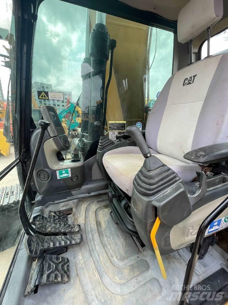 CAT 323 D Εκσκαφείς με ερπύστριες