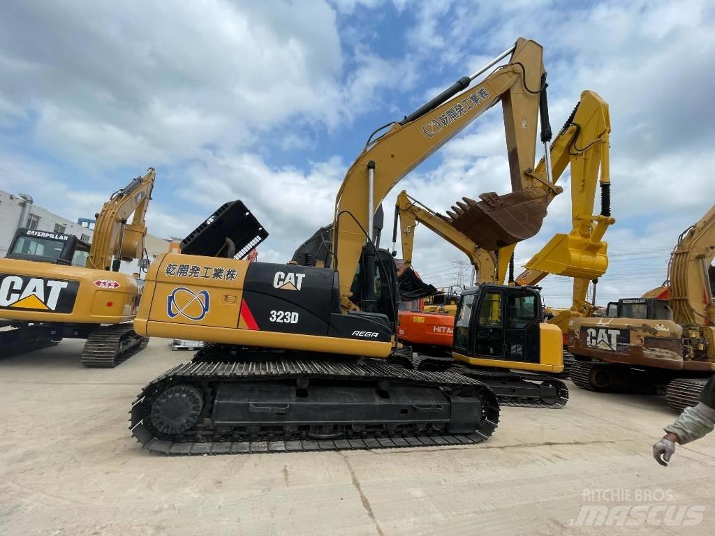 CAT 323 D Εκσκαφείς με ερπύστριες