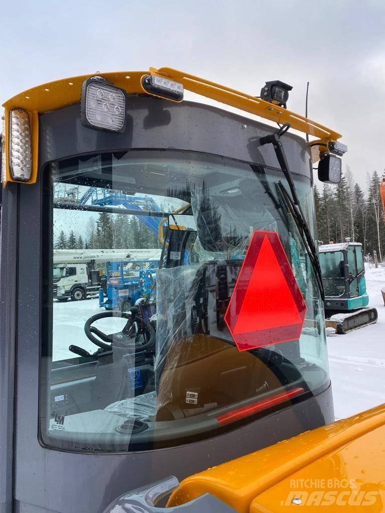 LM Trac 587 Χρηστικές μηχανές