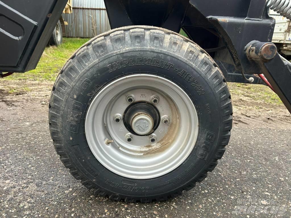 New Holland CX 880 Θεριζοαλωνιστικές μηχανές