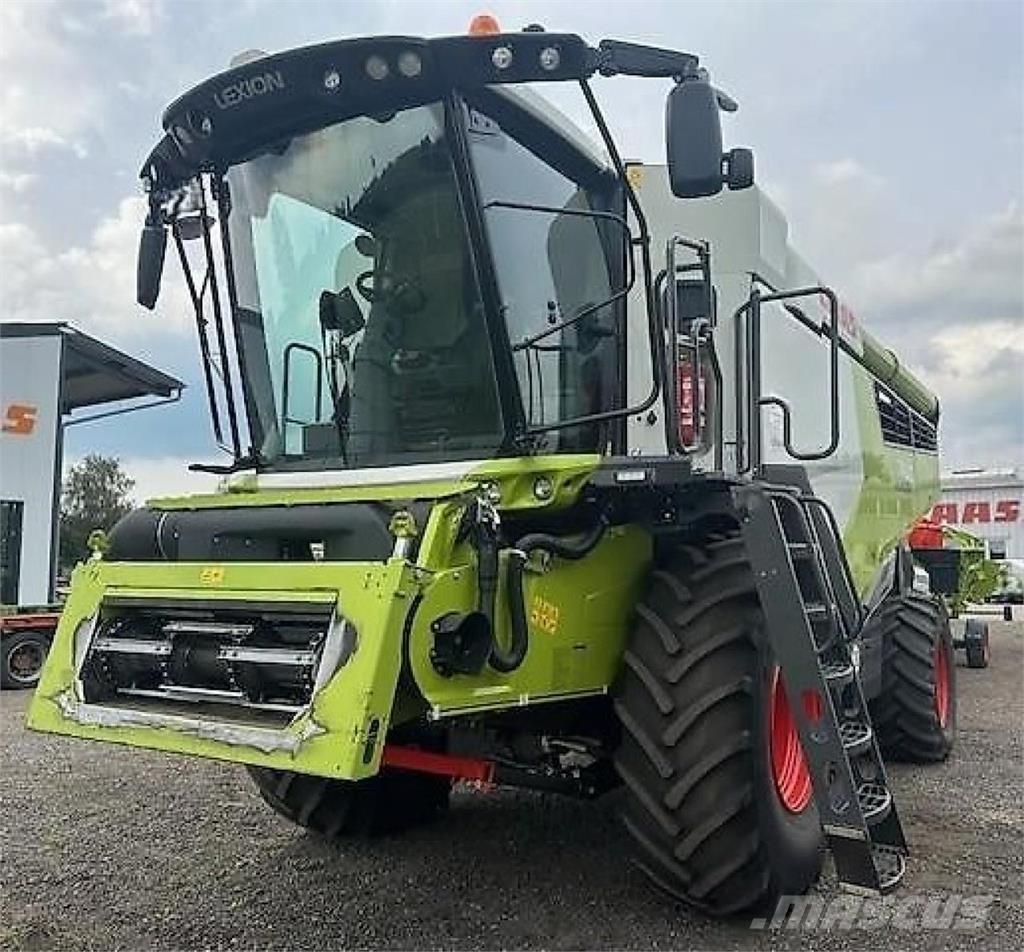 CLAAS Lexion 7400 Θεριζοαλωνιστικές μηχανές