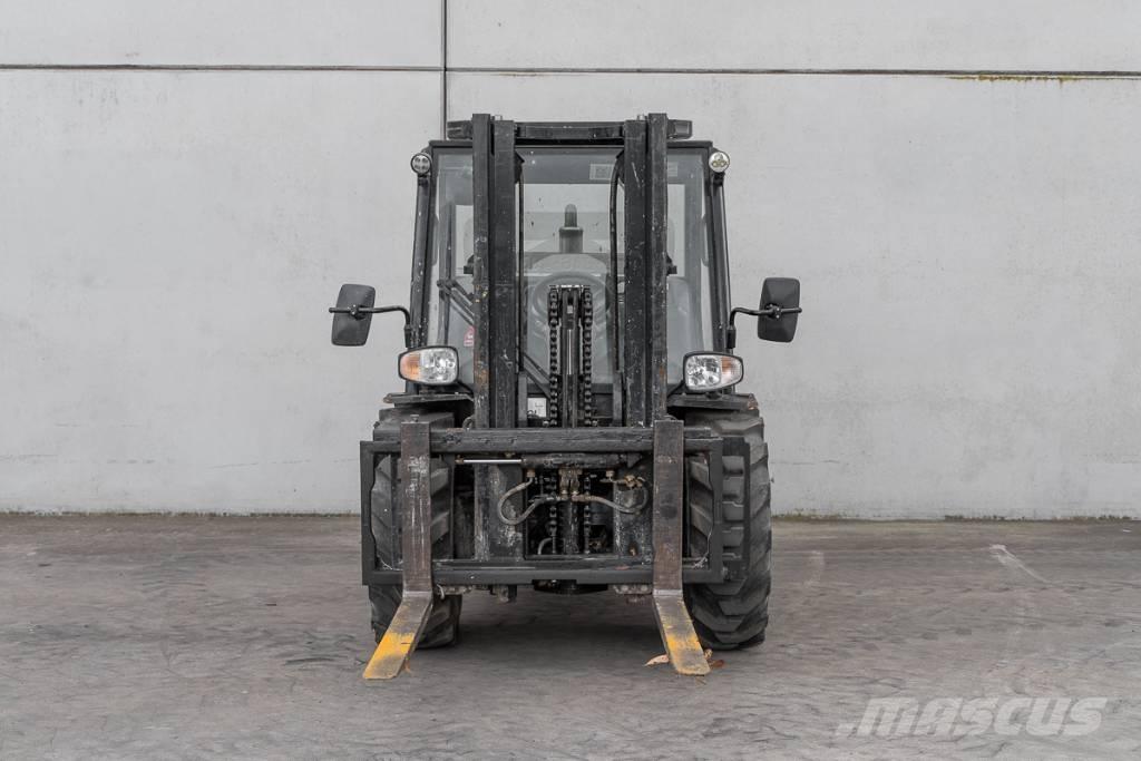 Manitou MC 30-4 Πετρελαιοκίνητα Κλαρκ