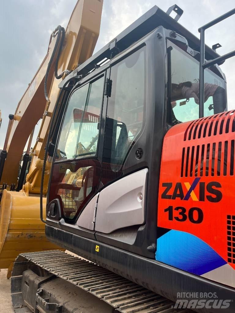Hitachi 130-5 Εκσκαφείς με ερπύστριες