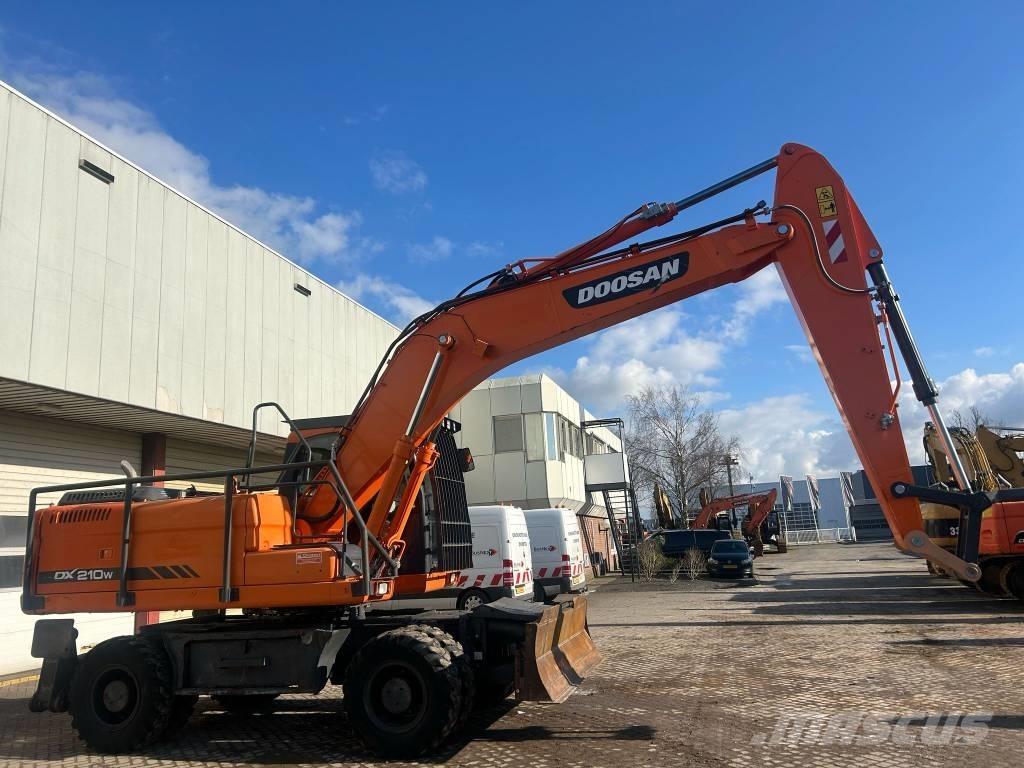Doosan DX 210 W Εκσκαφείς με τροχούς - λάστιχα