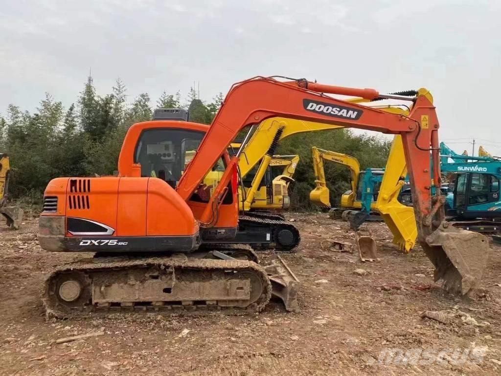 Doosan DX 75 Εκσκαφείς με ερπύστριες