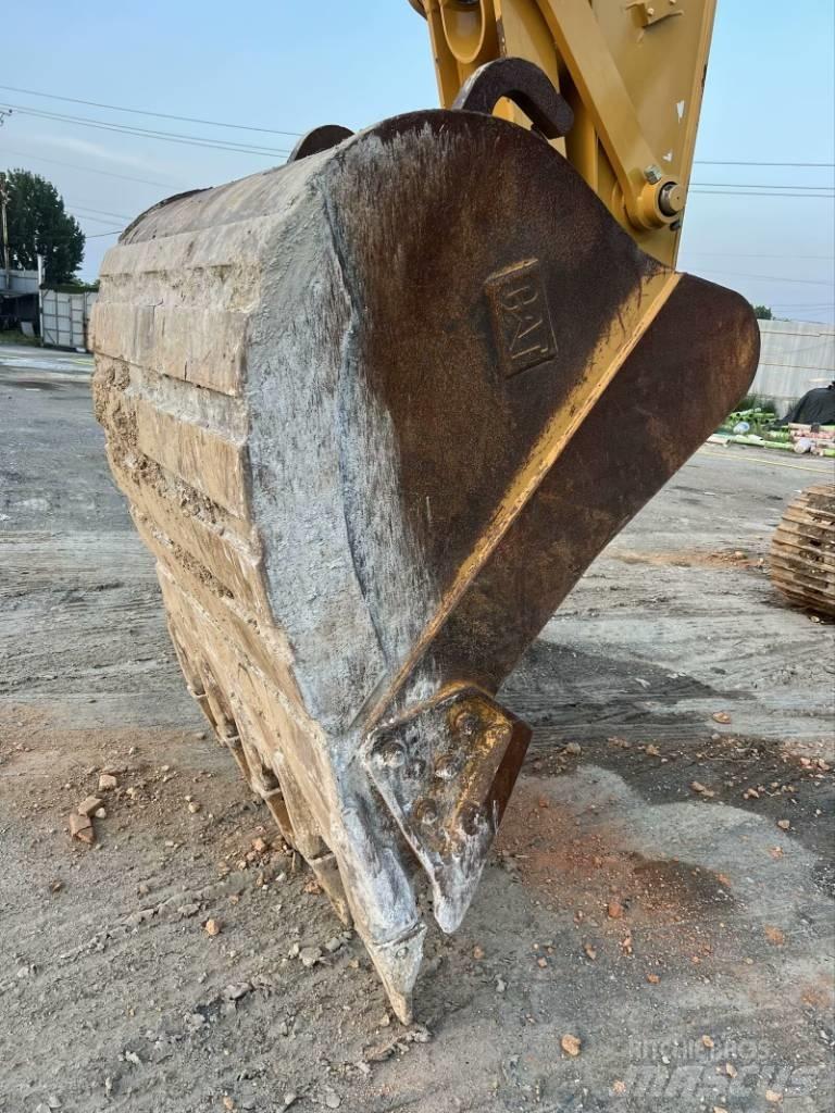 CAT 330 GC Εκσκαφείς με ερπύστριες