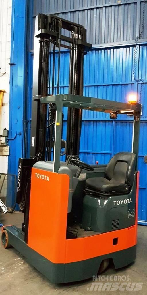 Toyota 6 FBRE 14 Ανυψωτικά στενών δρόμων