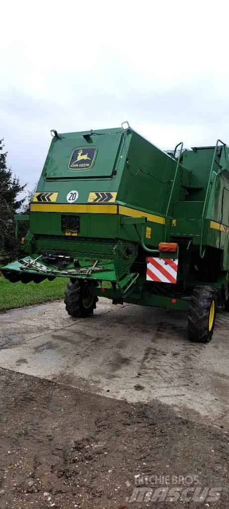 John Deere 2056HM Θεριζοαλωνιστικές μηχανές