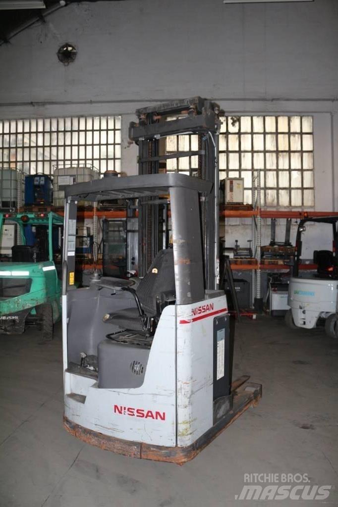 Nissan UNS 160 Ανυψωτικά στενών δρόμων