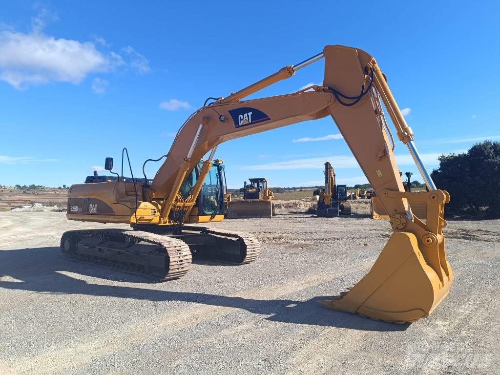 CAT 325 D Εκσκαφείς με ερπύστριες