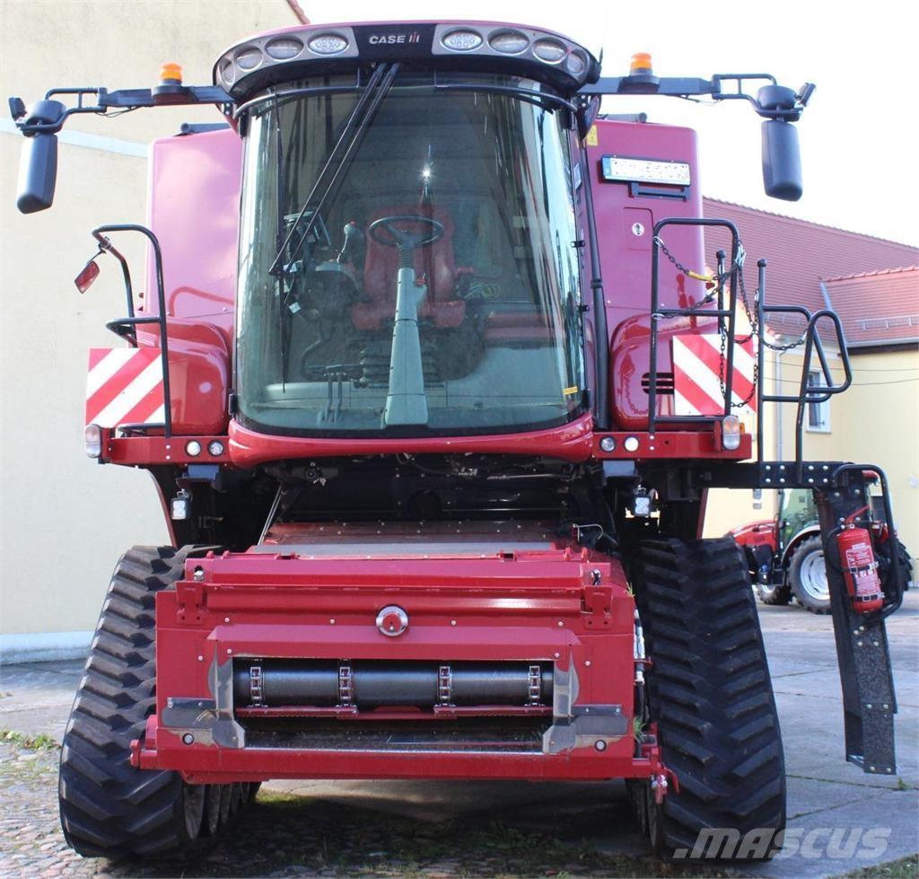 Case IH AF 8250 Θεριζοαλωνιστικές μηχανές