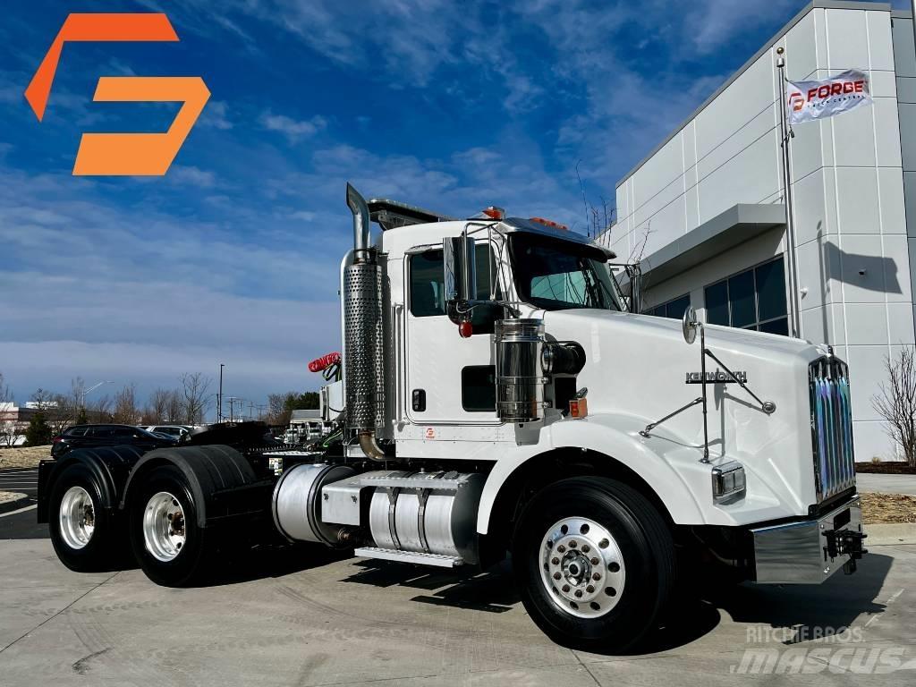 Kenworth T 800 Τράκτορες