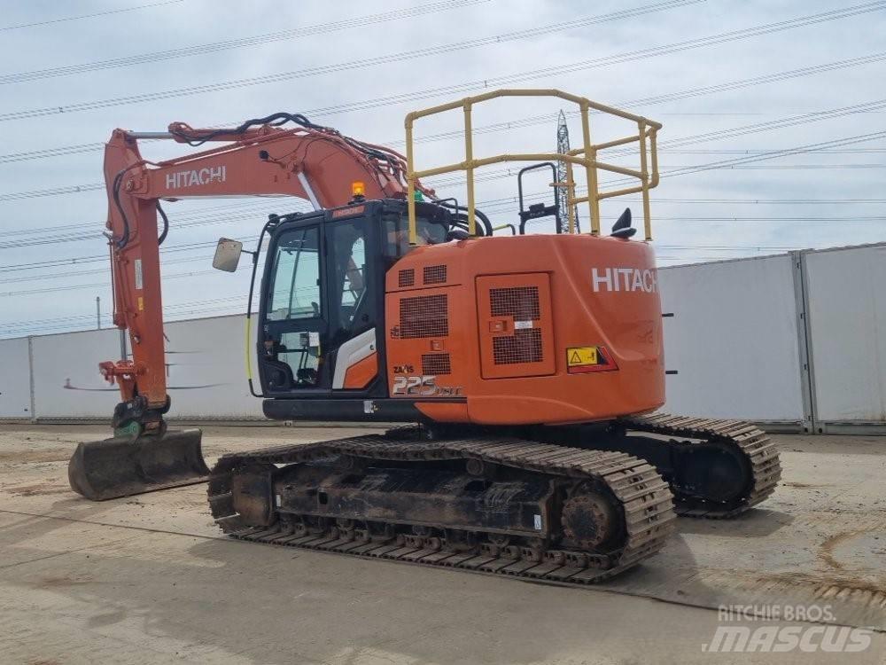 Hitachi ZX225USLC-7 Εκσκαφείς με ερπύστριες