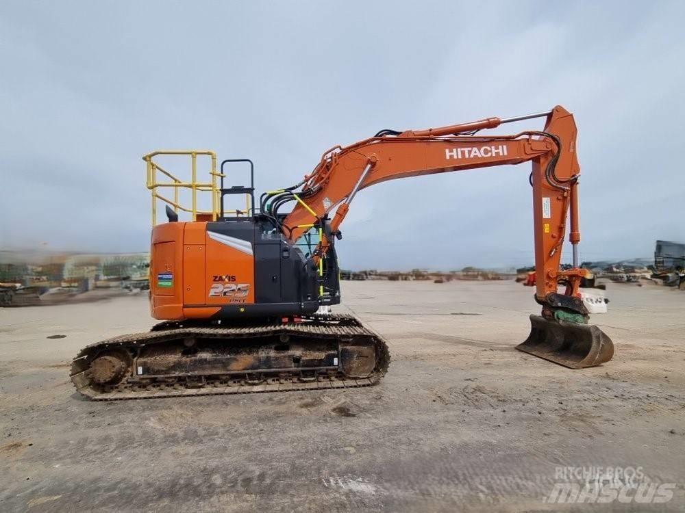 Hitachi ZX225USLC-7 Εκσκαφείς με ερπύστριες