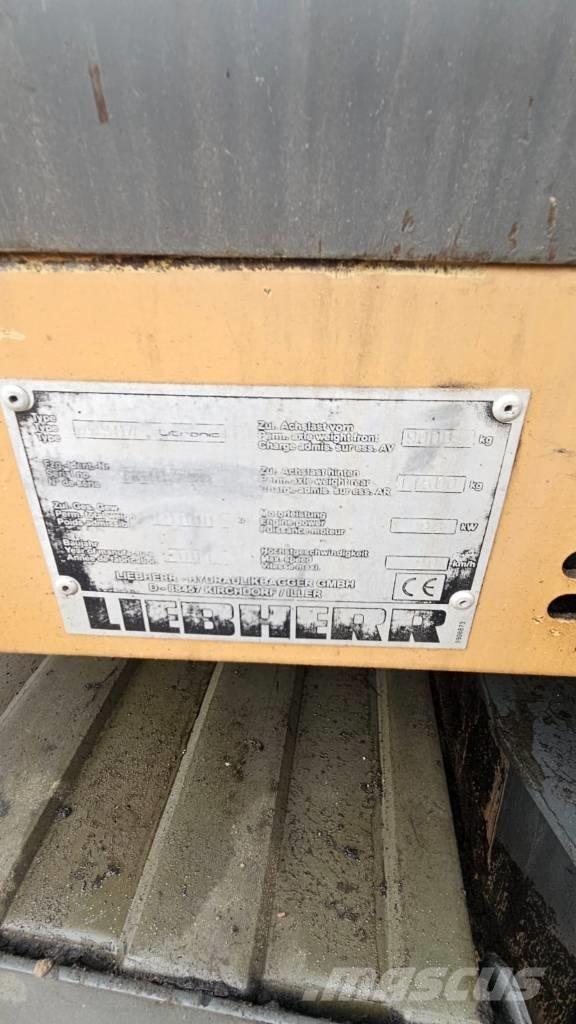 Liebherr 904 Εκσκαφείς με τροχούς - λάστιχα