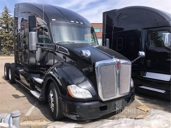 Kenworth T680 Τράκτορες
