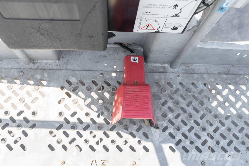 Manitou 200 ATJ Ανυψωτήρες με αρθρωτό βραχίονα