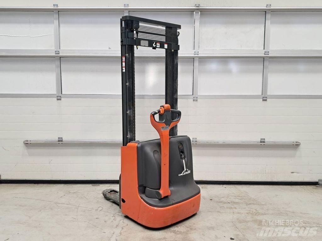 Linde L10 Παλετοφόρα πεζού χειριστή με ιστό