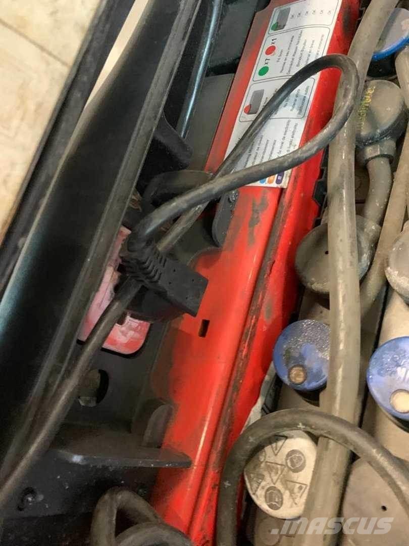 Linde T16 Παλετοφόρα πεζού χειριστή με ιστό
