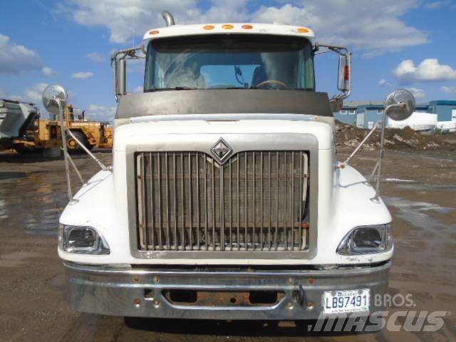 International 9400 i Τράκτορες