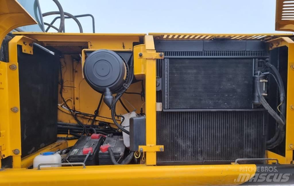 JCB JS 220 LC Εκσκαφείς με ερπύστριες