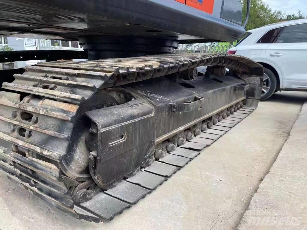 Hitachi ZX200 Εκσκαφείς με ερπύστριες