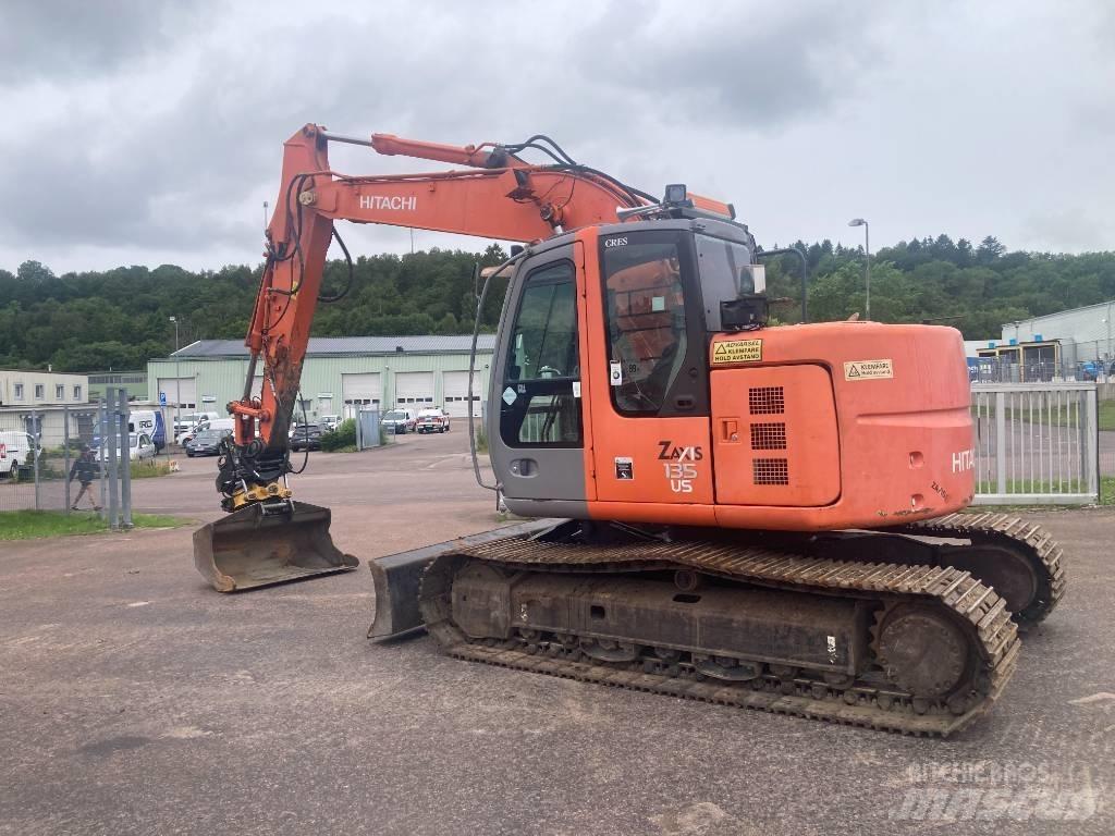 Hitachi ZX 135 US Εκσκαφείς με ερπύστριες
