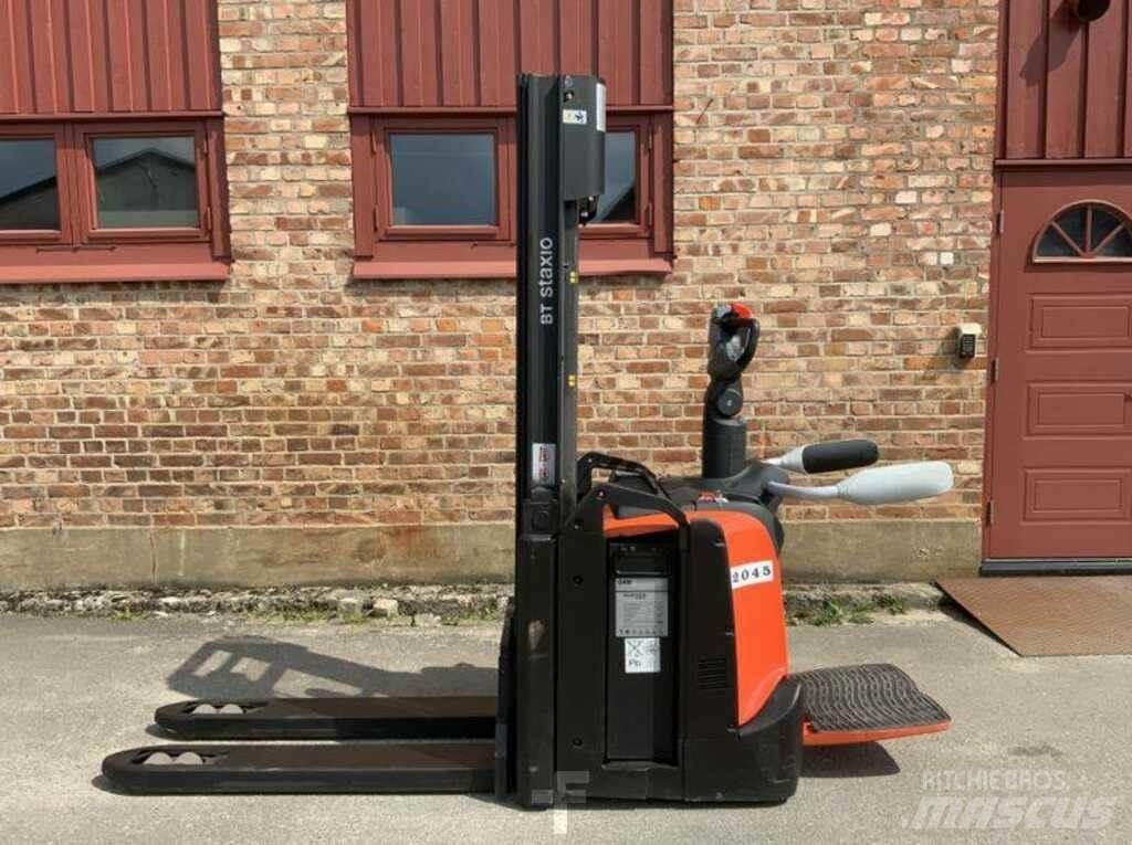 BT SPE 120 L Παλετοφόρα πεζού χειριστή με ιστό