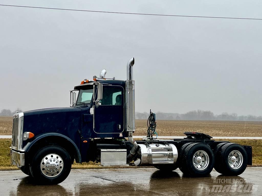Peterbilt 367 Τράκτορες