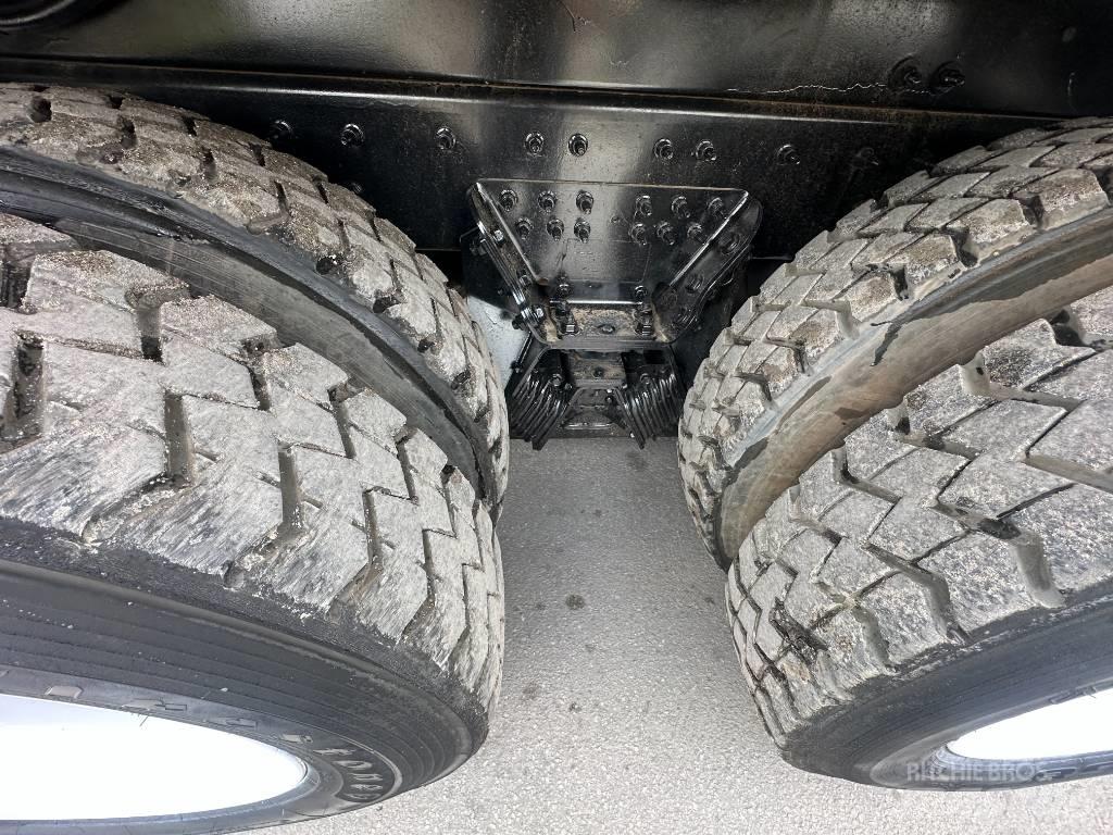 International 7500 Αποφρακτικά οχήματα