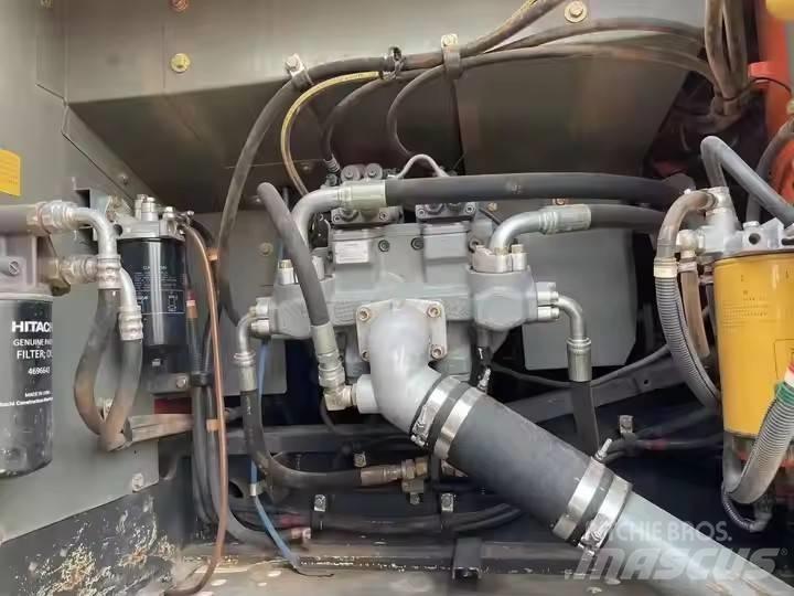 Hitachi ZX 250 Εκσκαφείς με ερπύστριες