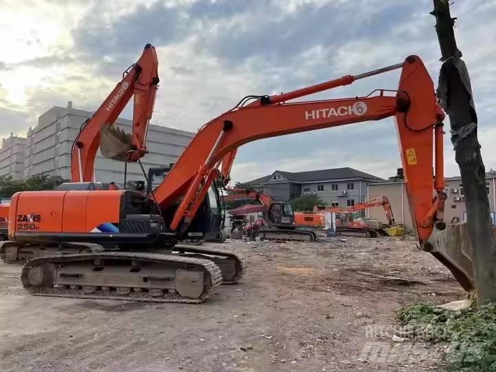 Hitachi ZX 250 Εκσκαφείς με ερπύστριες