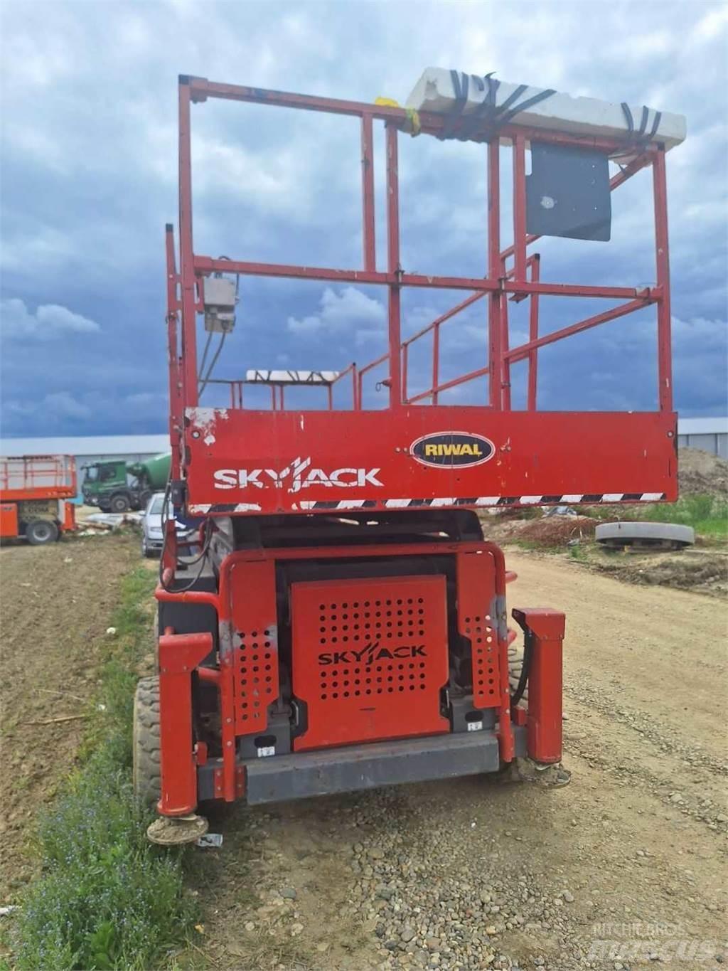 SkyJack 8841RT Ανυψωτήρες ψαλιδωτής άρθρωσης